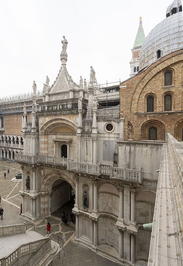 Vista esterna dalla terrazza del Palazzo Ducale